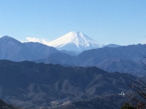 高尾山から望む富士山