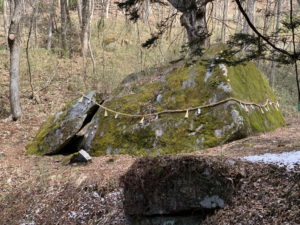 アラハバキの巨石