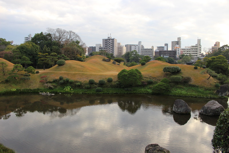 熊本の水前寺公園 風光明媚な細川家大名庭園へのアクセスと駐車場 国内観光500箇所