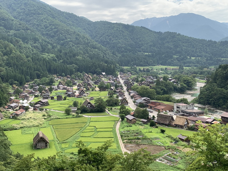 荻町城跡展望台 天守閣展望台 行き方 お勧め方法【白川郷】 日本の国内旅行ガイド700箇所