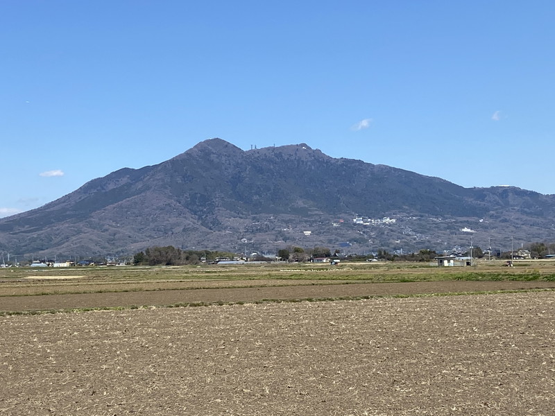 筑波山とは 関東一名所 見どころ 筑波嶺の峰より落つる男女川 恋ぞつもりて淵となりぬる 国内観光500箇所