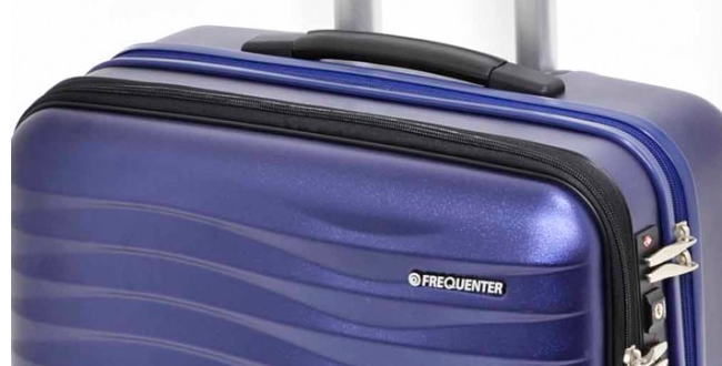 超静音サイレントタイヤ車輪の機内持込みスーツケースはこれだ 国内観光500箇所